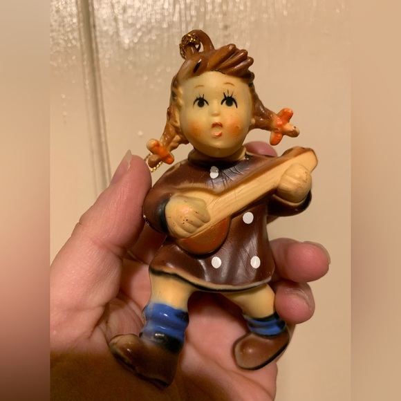 Vintage Kurt S. Adler Banjo/Mandolin Playing Girl  Christmas ornament - Picture 5 of 5